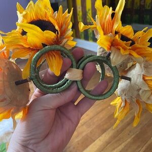 Sunflower table Accessory with beautiful fall colors.